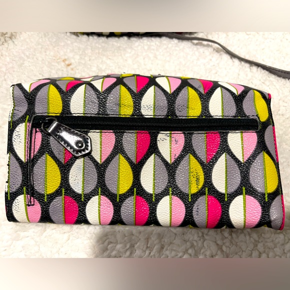 Vera Bradley leaf pattern multicolor cross body with matching wallet - Picture 4 of 7